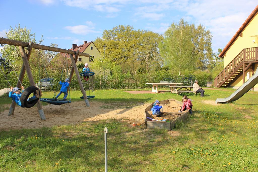 Mueritzparadies - Feriendorf Alte Fahrt レヒリン エクステリア 写真