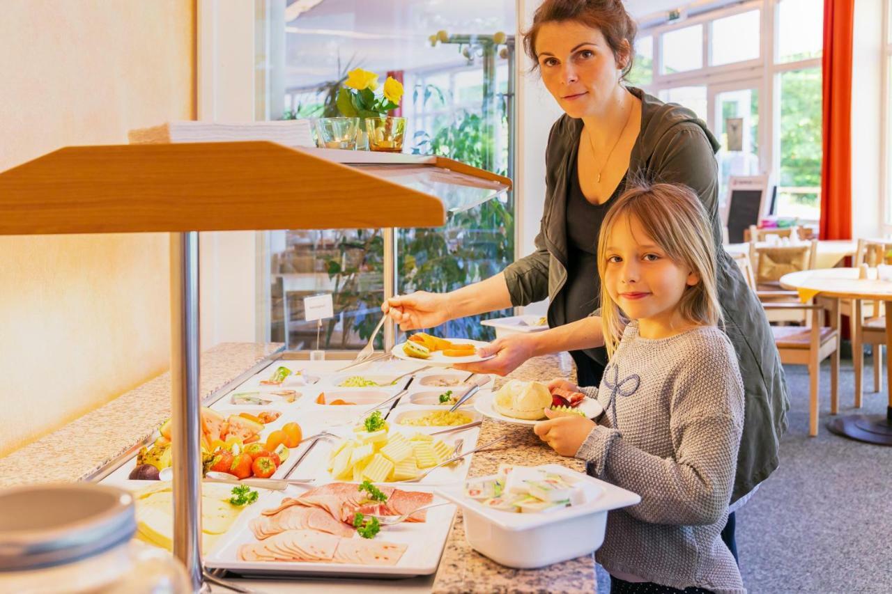 Mueritzparadies - Feriendorf Alte Fahrt レヒリン エクステリア 写真